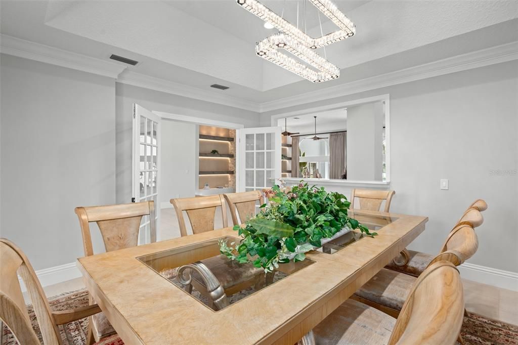 Chandelier, Dining room, Interior