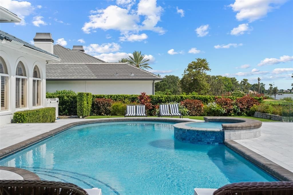 Exterior, Pool