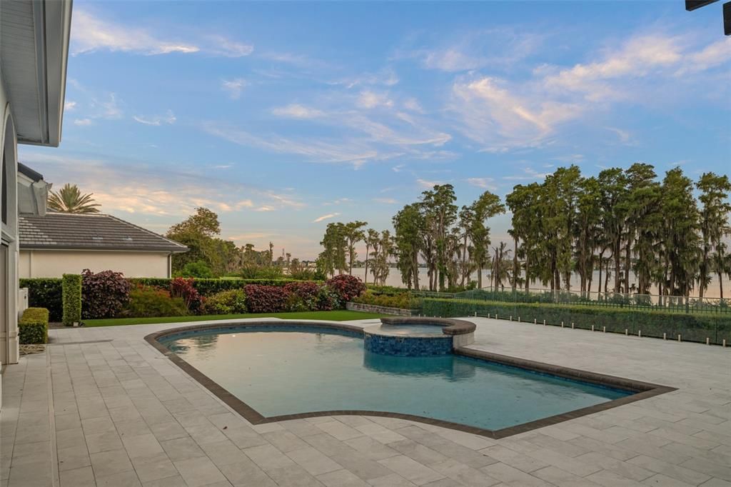 Exterior, Pool