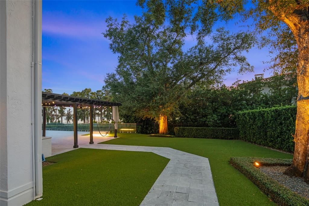 Backyard, Exterior