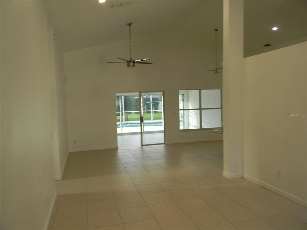 Empty room, Interior, Pendant Lights, Recessed Lighting
