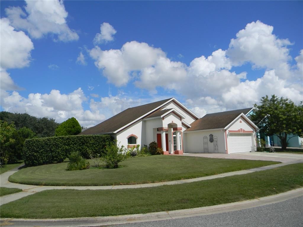 Detached Garage, Exterior, Facade, Ranch