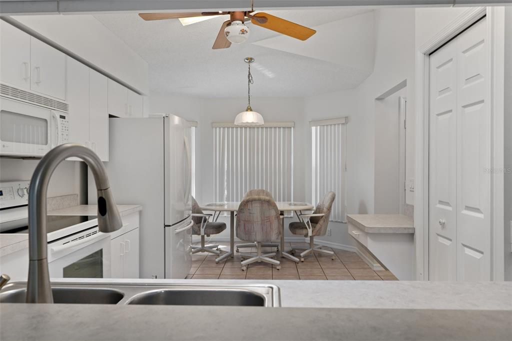 Dining room, Interior, Kitchen, Pendant Lights