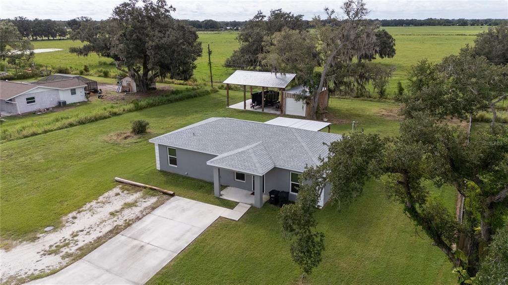 Exterior, Drone