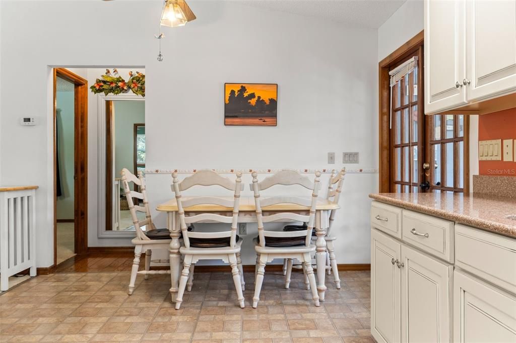 Dining room, Interior