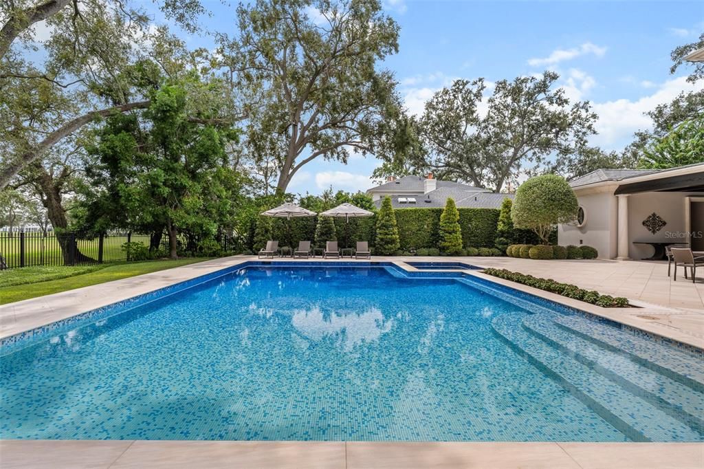 Exterior, Pool