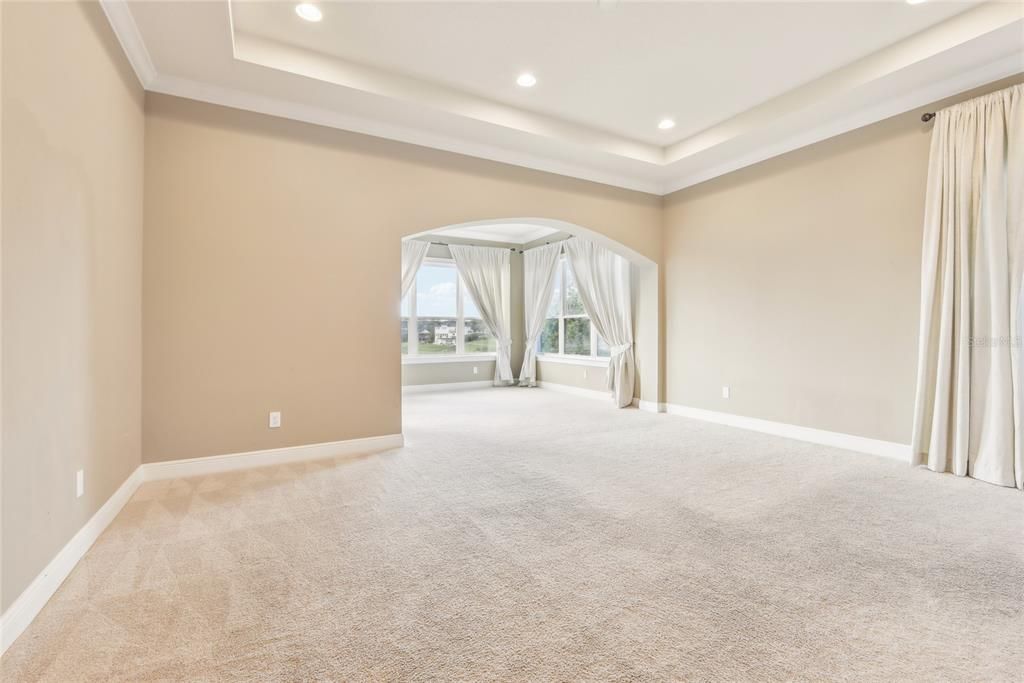 Empty room, Interior, Recessed Lighting