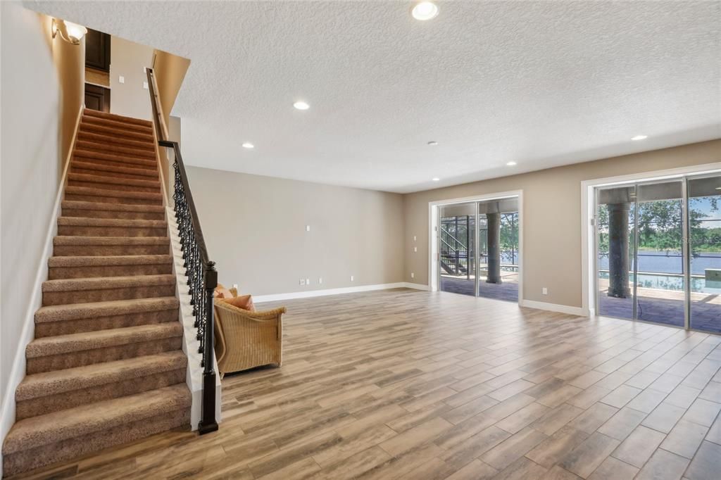 Interior, Recessed Lighting, Wood Texture Flooring