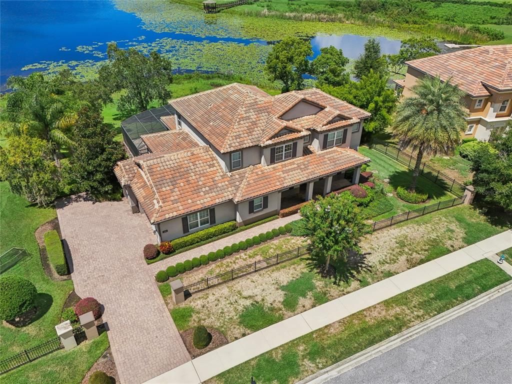 Exterior, Drone