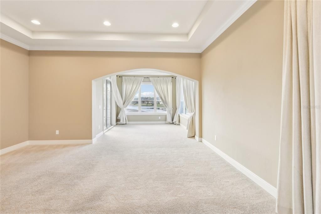 Empty room, Interior, Recessed Lighting