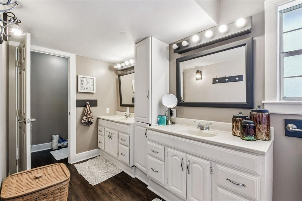 Bathroom, Dual Sink Vanities, Interior, Wood Texture Flooring