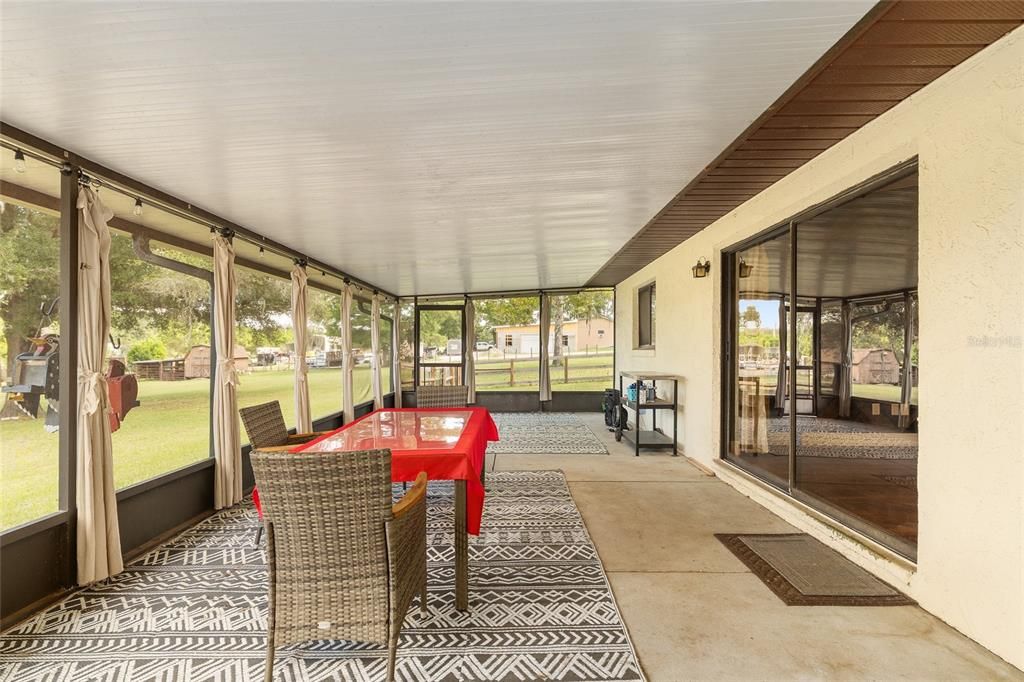 Dining room, Interior, Sun Room