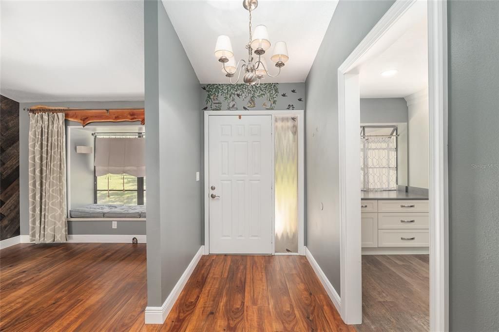 Chandelier, Interior, Recessed Lighting, Wood Texture Flooring