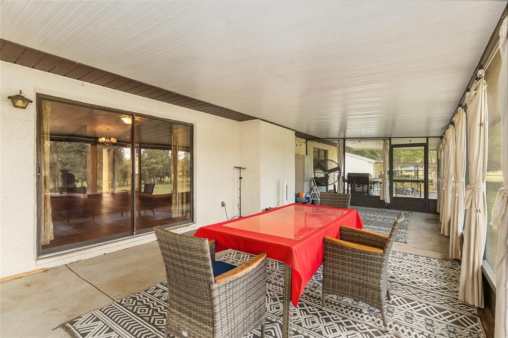 Dining room, Interior, Sun Room