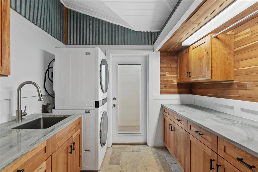 Interior, Washer, Wooden Walls