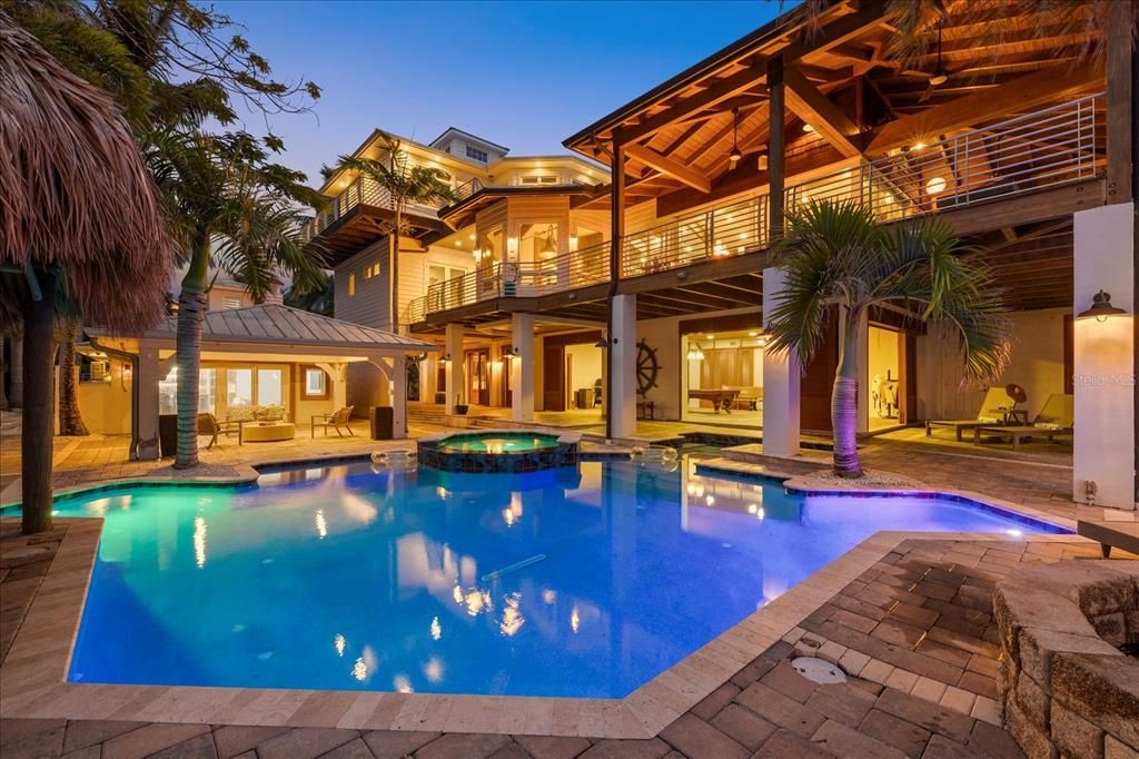 Exterior, Pool