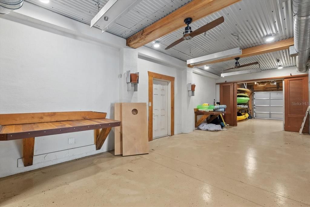 Garage, Interior