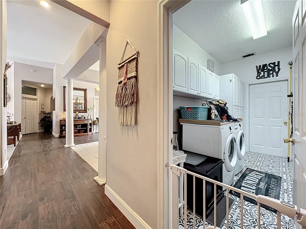 Interior, Recessed Lighting, Utility Closets, Washer, Wood Texture Flooring