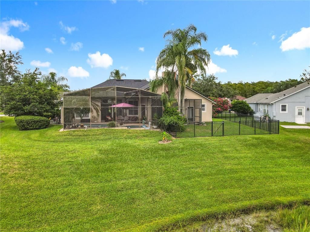 Backyard, Exterior
