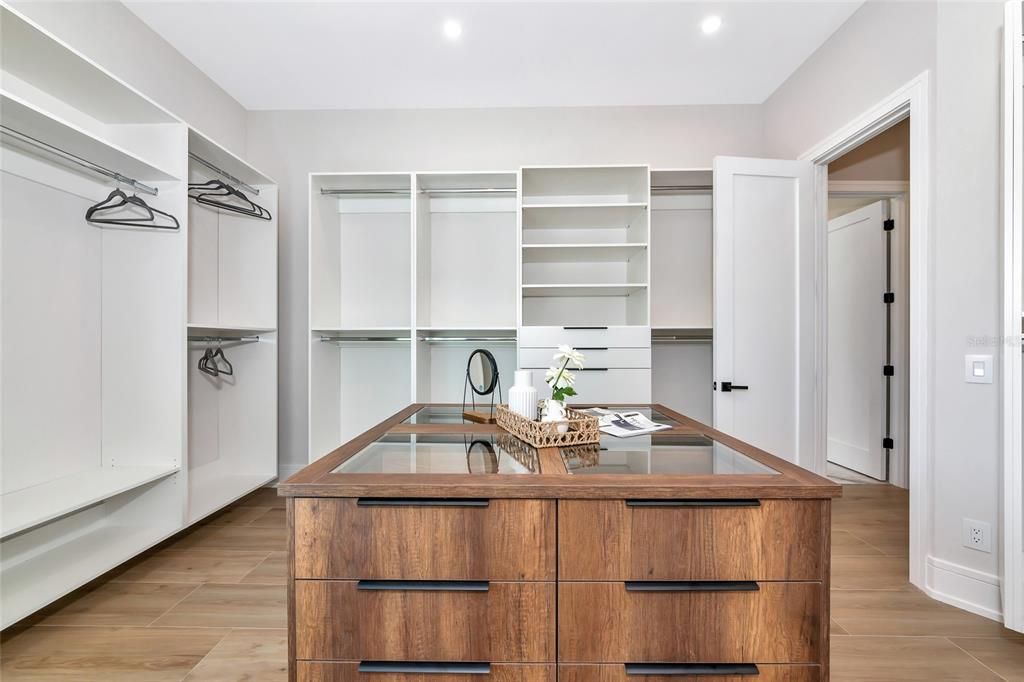 Interior, Recessed Lighting, Walk-in Closets, Wood Texture Flooring