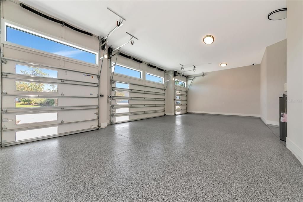 Garage, Interior