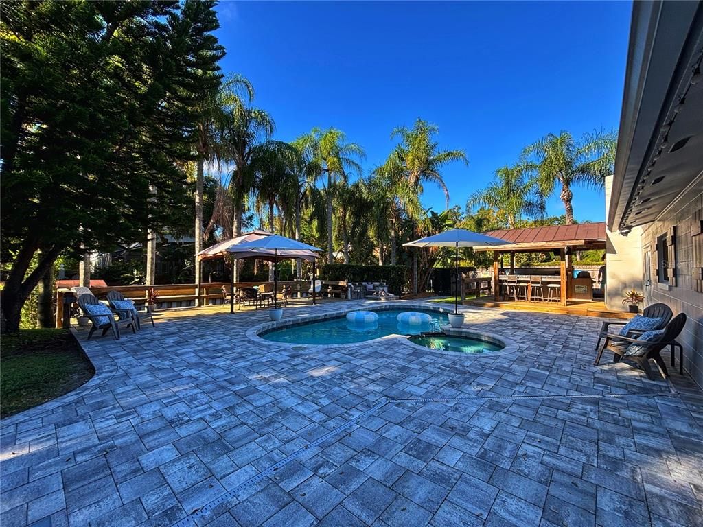 Exterior, Pool