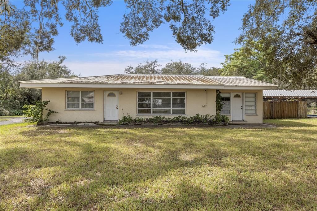 Backyard, Exterior, Facade, Ranch