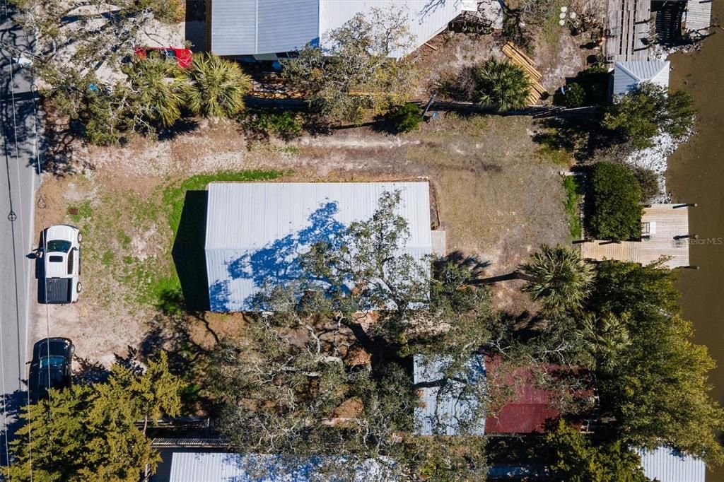 Exterior, Drone