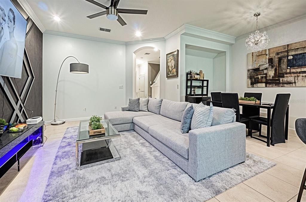 Chandelier, Dining room, Interior, Living room, Recessed Lighting