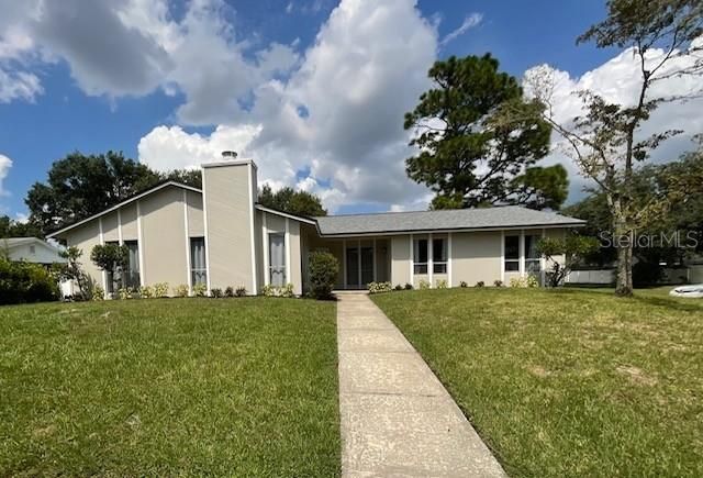 Backyard, Exterior, Facade, Ranch