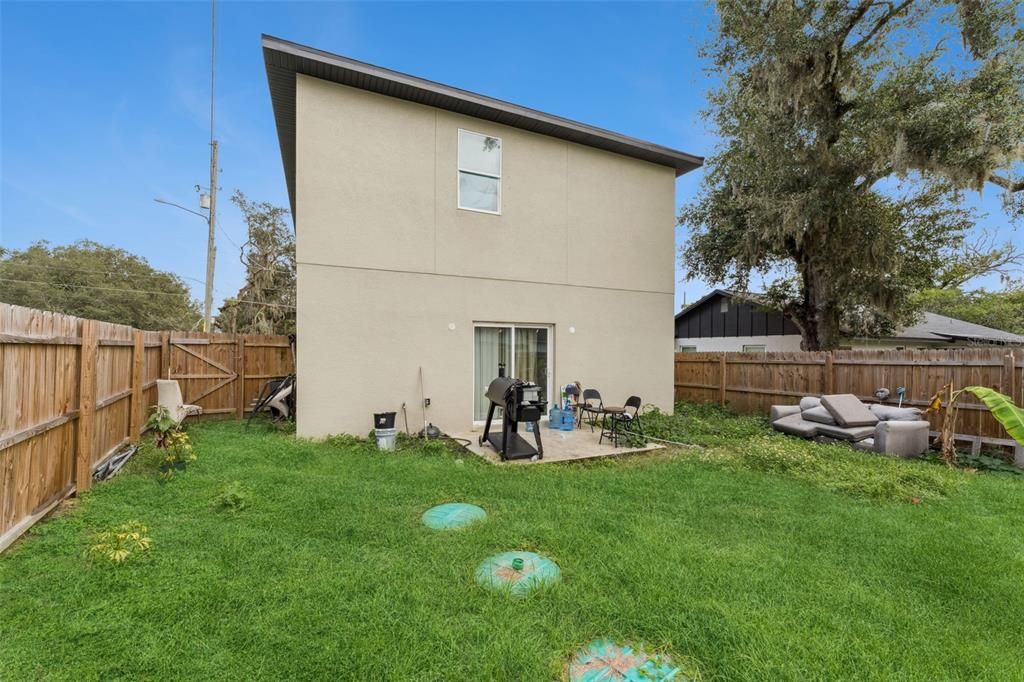 Backyard, Exterior