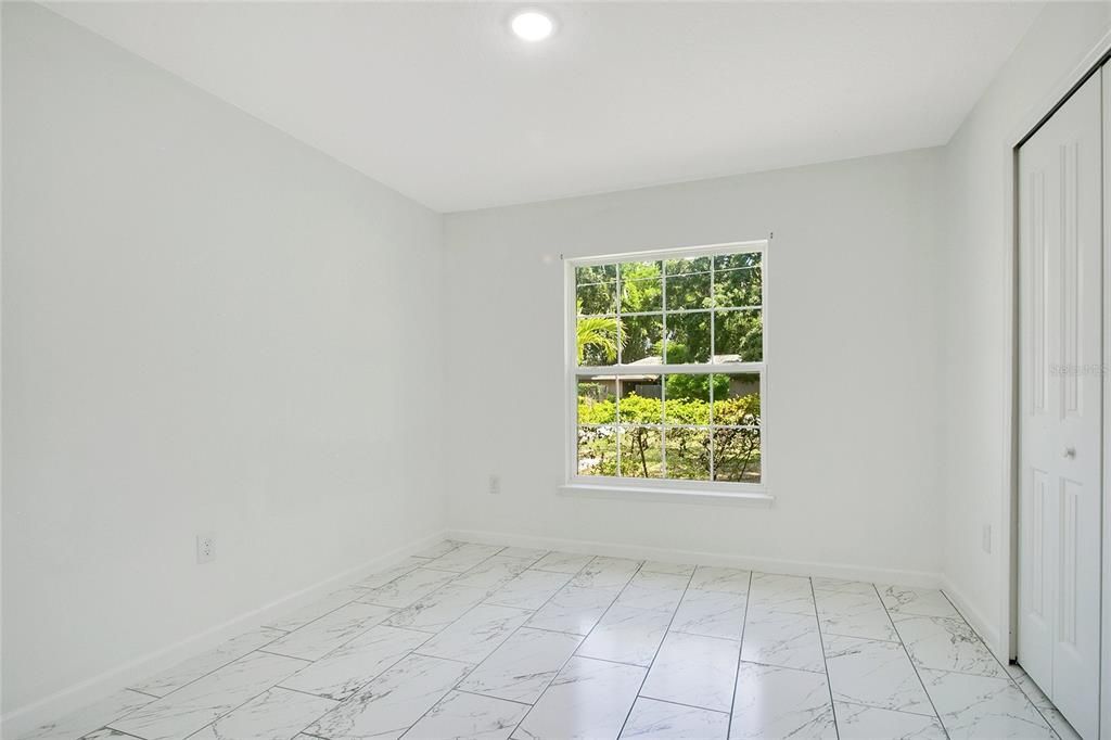 Empty room, Interior, Marble, Recessed Lighting