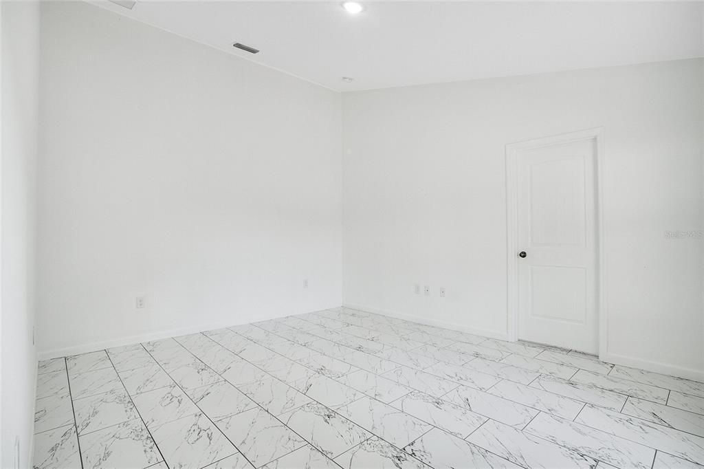 Empty room, Interior, Marble, Recessed Lighting