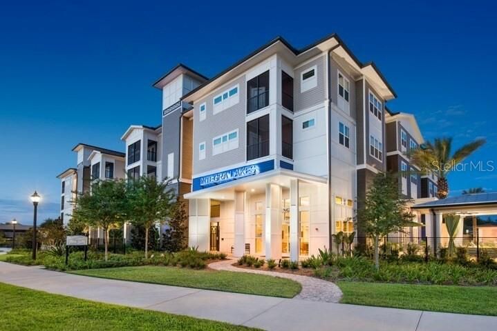 Exterior, Facade, Rowhouse