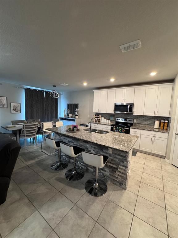 Dining room, Interior, Kitchen, Recessed Lighting