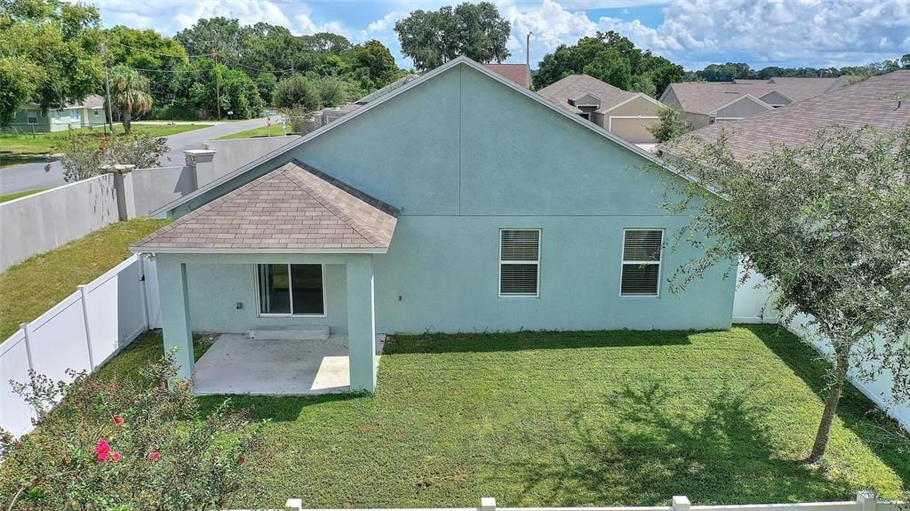 Backyard, Exterior