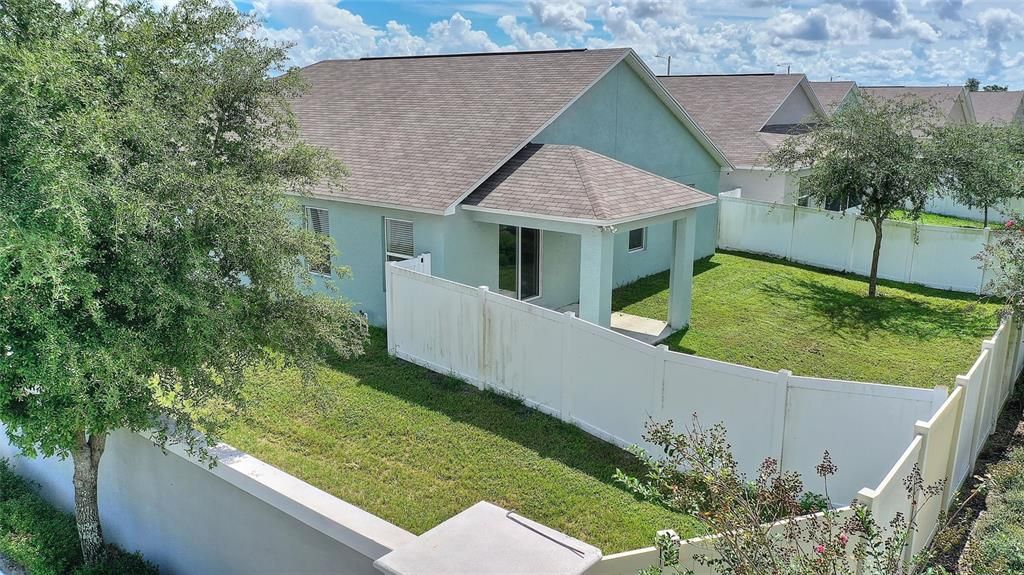 Backyard, Exterior