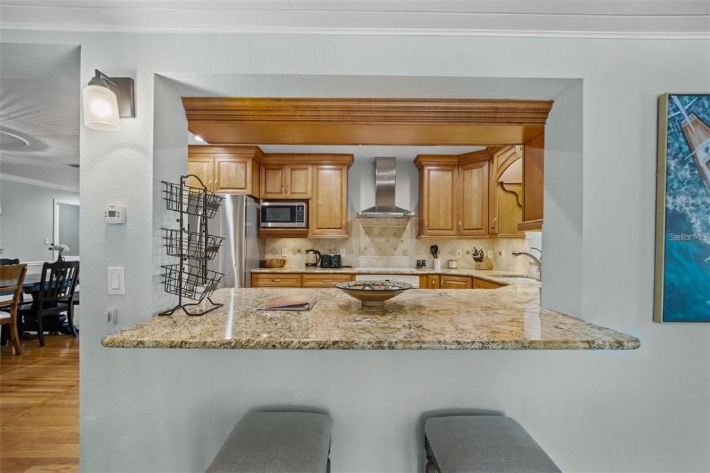 Dining room, Interior, Kitchen, Stainless Steel Appliances, Wood Texture Flooring