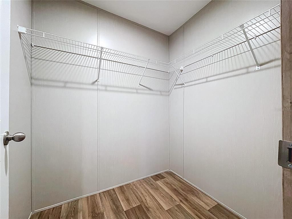 Interior, Walk-in Closets, Wood Texture Flooring