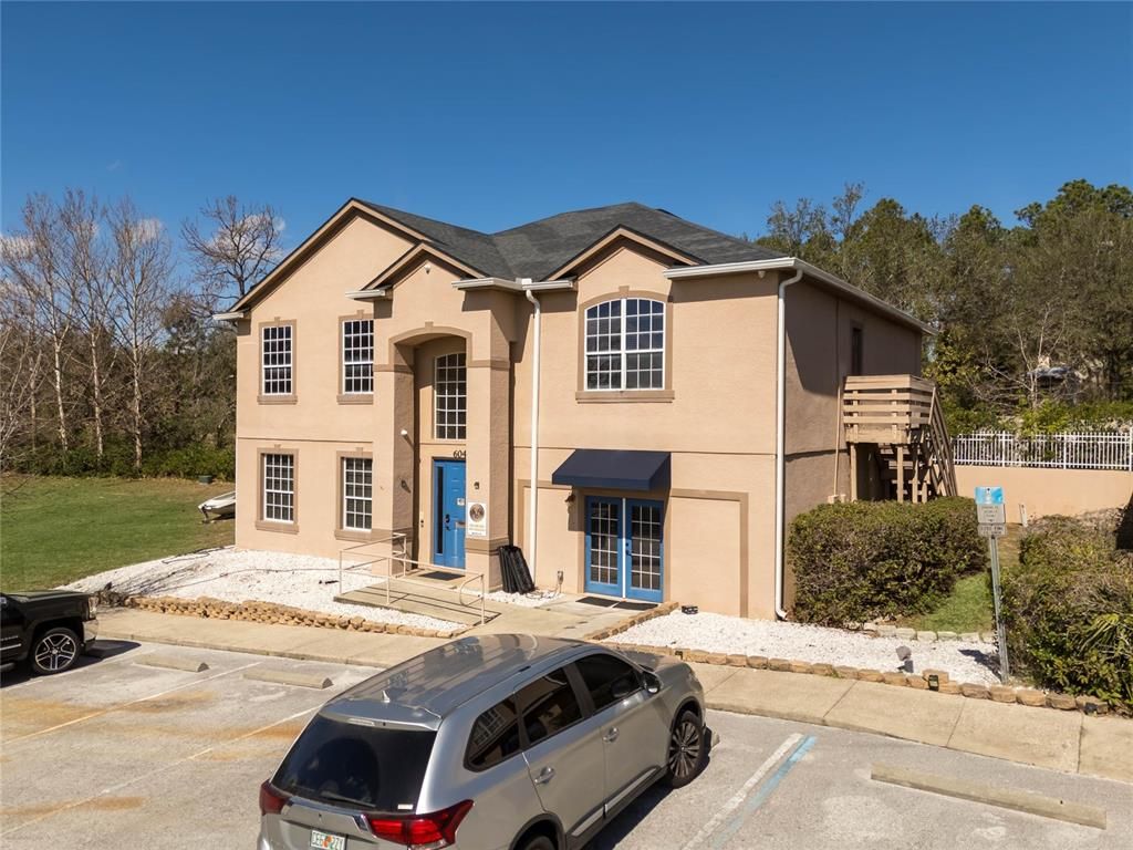 Exterior, Facade, French Provincial