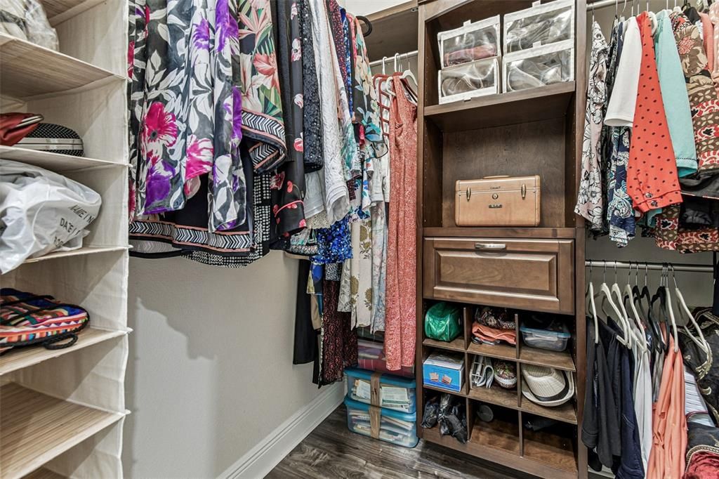 Interior, Walk-in Closets, Wood Texture Flooring