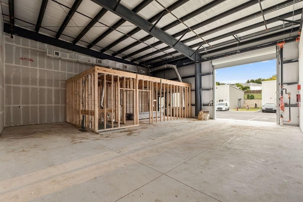 Garage, Interior