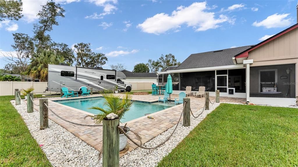 Exterior, Pool