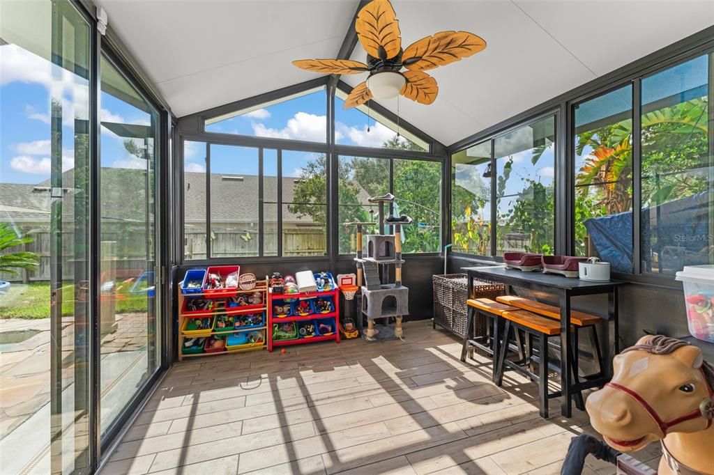 Interior, Sun Room, Wood Texture Flooring