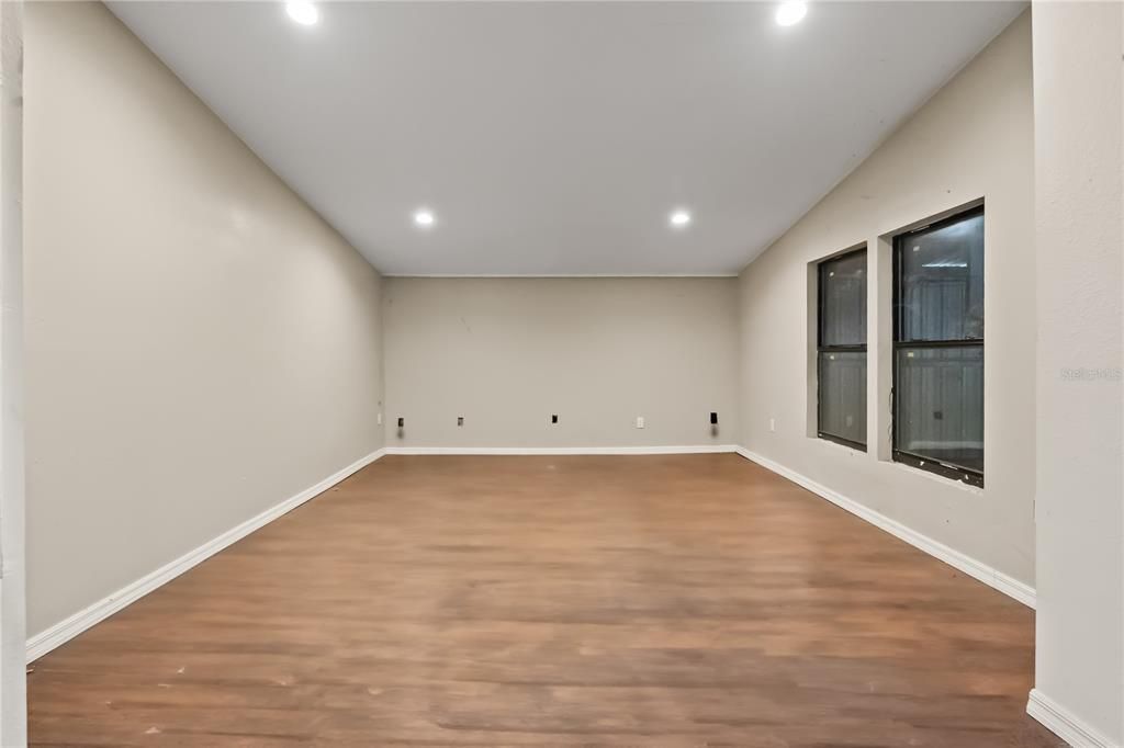 Empty room, Interior, Recessed Lighting, Wood Texture Flooring