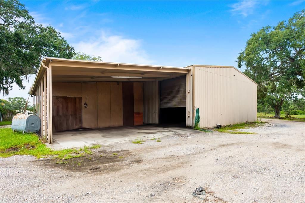 Detached Garage, Exterior