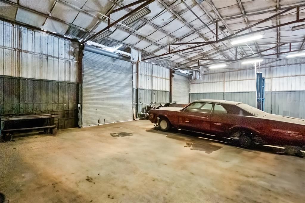 Garage, Interior