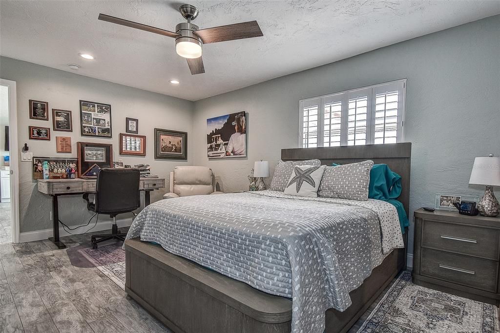 Bedroom, Home Office, Interior, Recessed Lighting