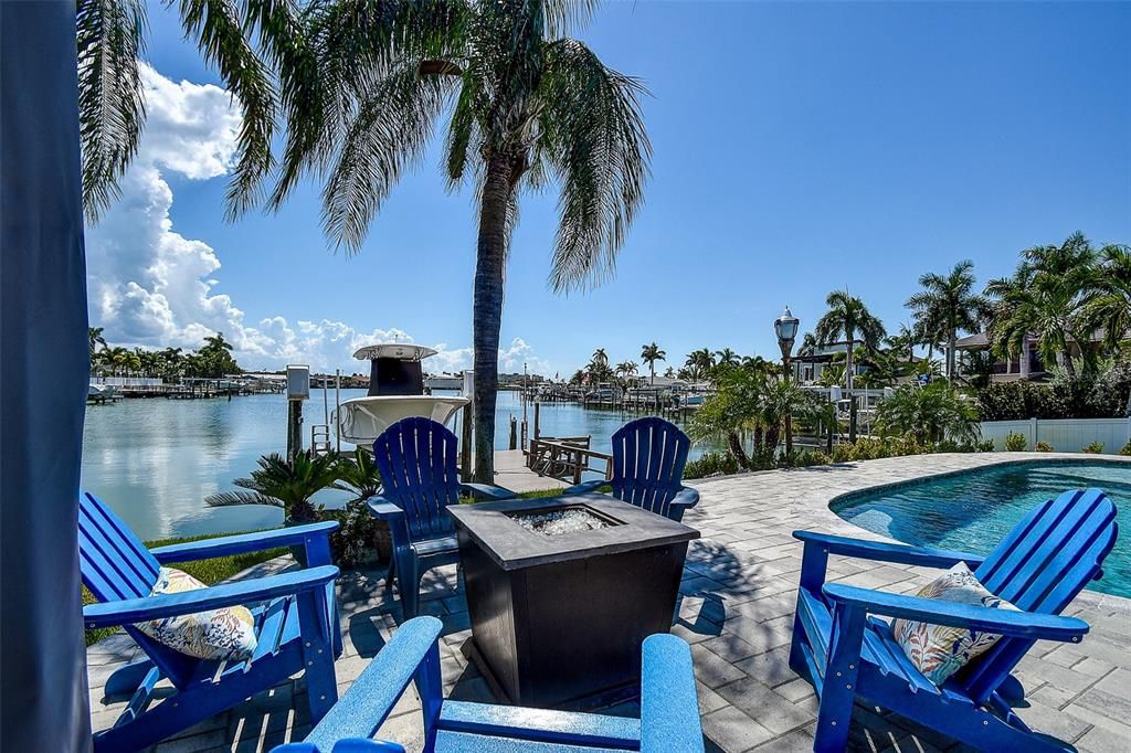 Exterior, Pool, Water