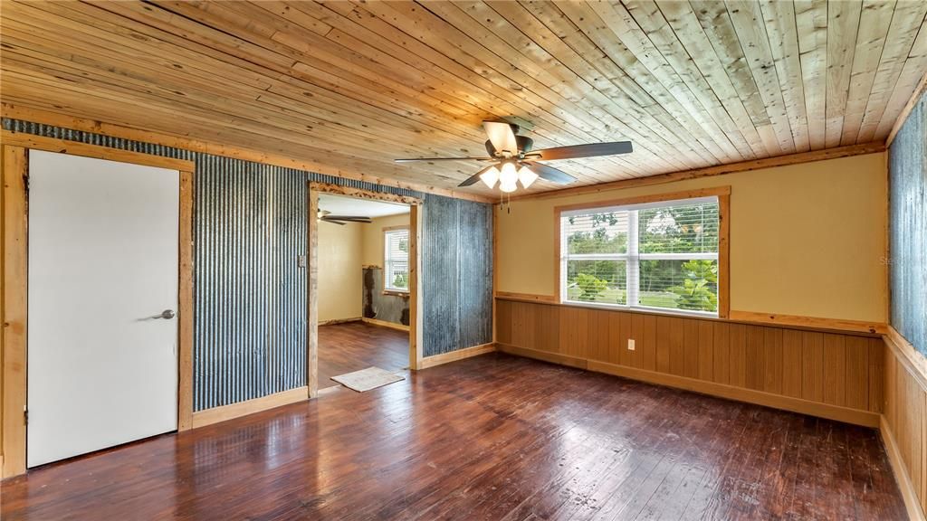 Empty room, Interior, Wooden Ceilings, Wood Texture Flooring